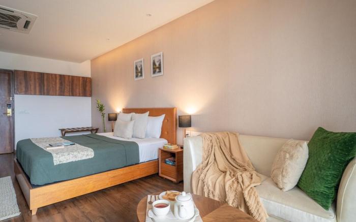 Bastiat Stays| Modern Studio Retreat