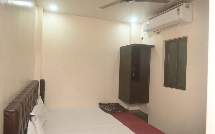 Jai Radhe Krishan Residency 
