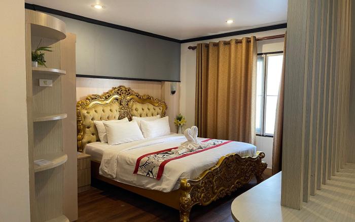 Lucky City Hotel