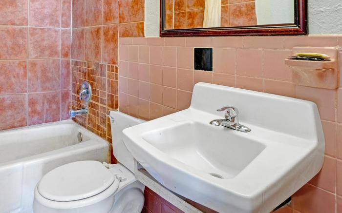 Super 7 Inn By OYO San Antonio N.W. Medical Center