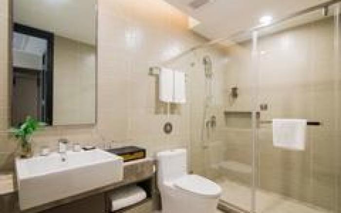 Home Inn Plus Hangzhou Future Science and Technology City West Railway Station