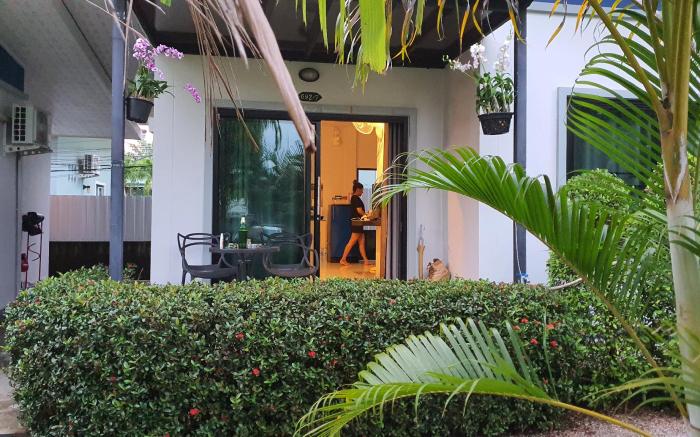 Little White House Au Nang 