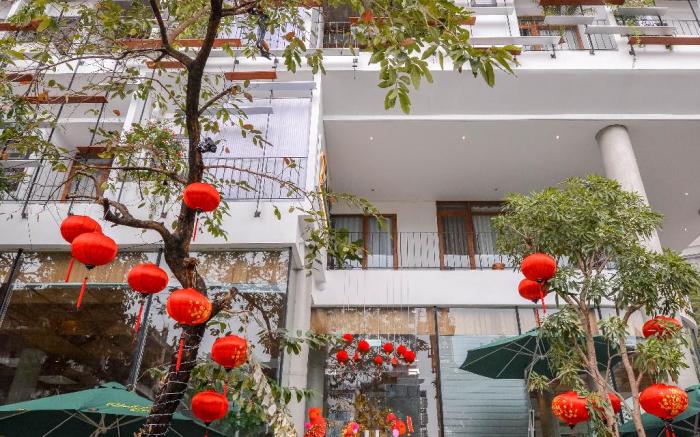 22land Hotel & Apartment 