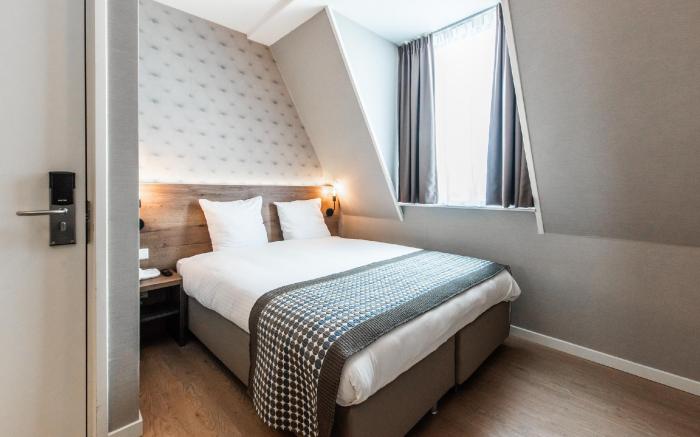 Melrose Hotel 