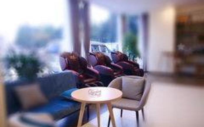 Ease Hotel Guangzhou Panyu Chimelong Xiajiao Metro Station