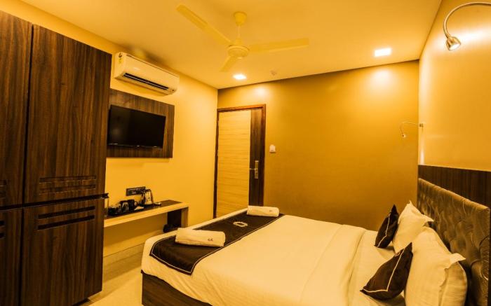 Hotel Golden Crown