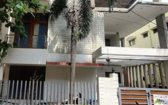 The Hills studio apartment 