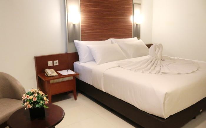 Lume'os Hotel