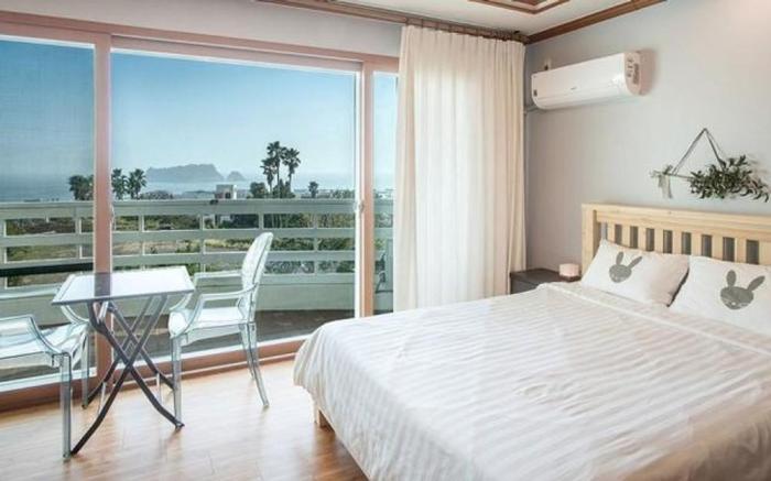 Seoguipo Ancrer Pension
