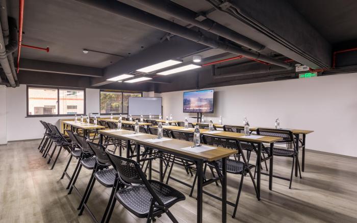 Home Inn Selected Shenzhen Bao'an International Exhibition Center