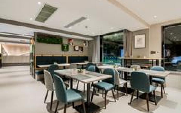 Home Inn Selected Hangzhou Qianjiang New City Sijiqing Caihe Road