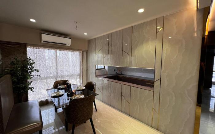 Downtown Apartment at Mahalaxmi Race Course, 1501
