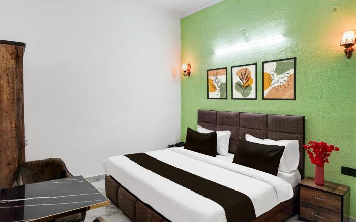 Collection O Shandilya Grand Residency