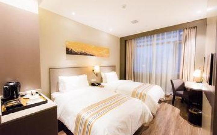 Home Inn Plus Beijing Guang'anmen Lize Financial District