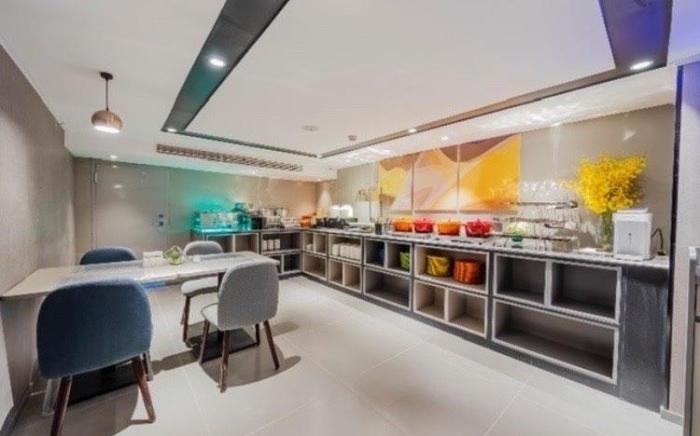 Home Inn Style Shanghai Jinqiao Yanggao Middle Road Lantian Road Metro Station