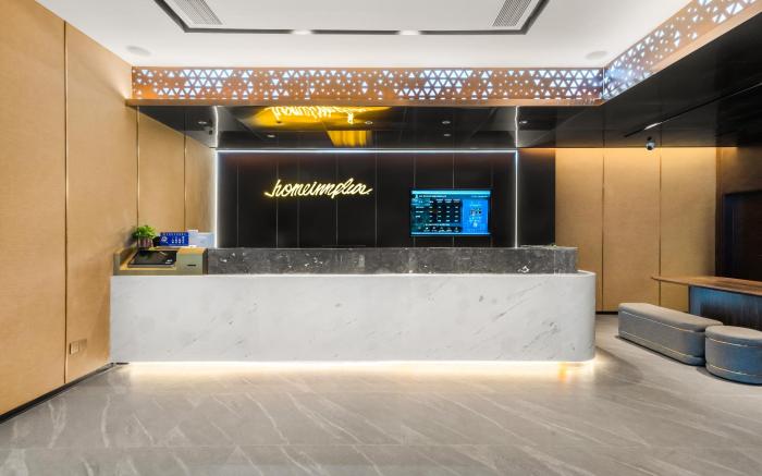 Home Inn Plus Chongqing Guanyinqiao Hongqihegou Light Rail Station