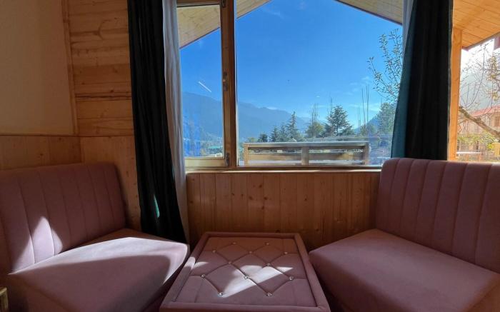AP Huts- Alpine Retreat | 1 Room By Homeyhuts