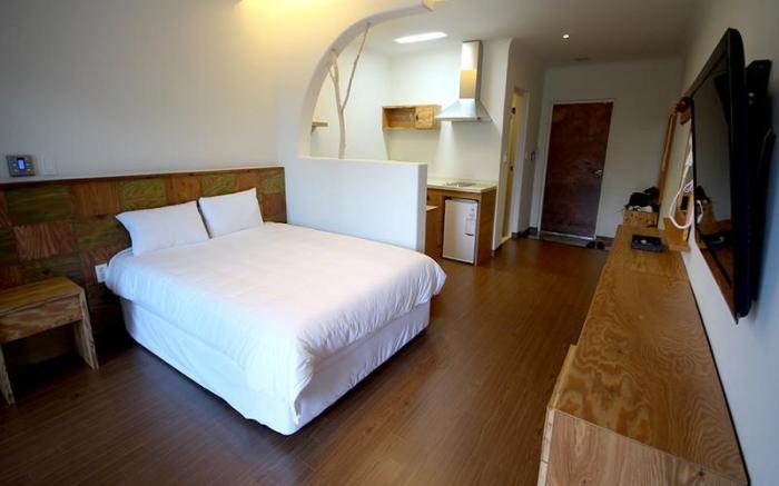 Goodstay Nomad Pension in Jeju