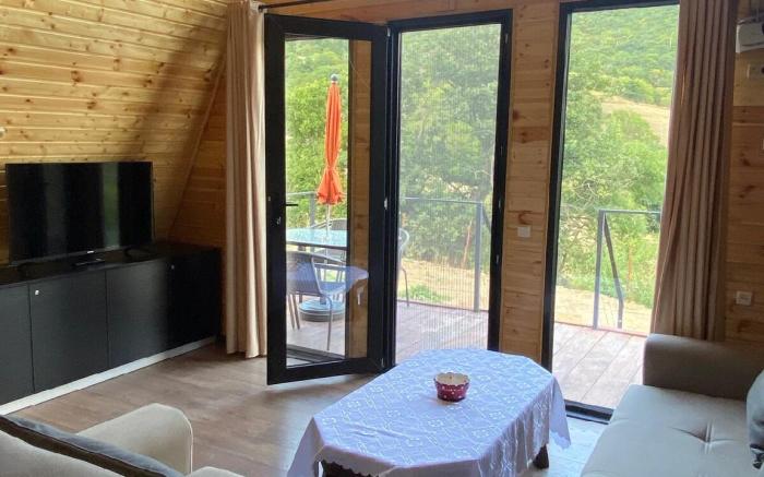 Cozy cabin 1