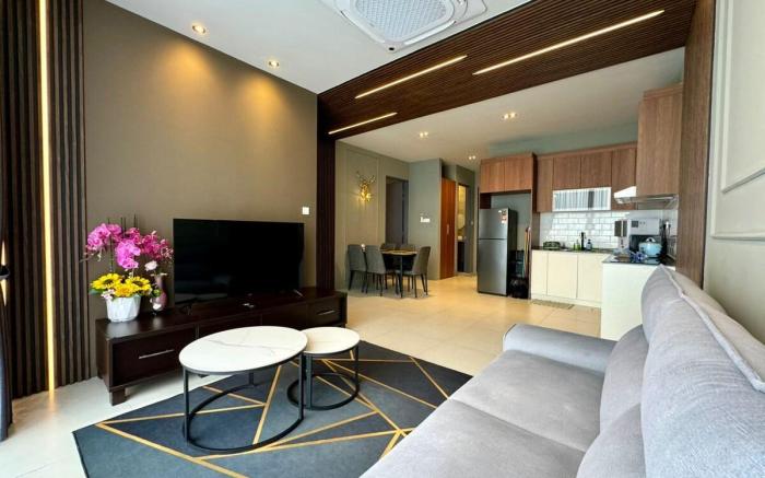 The Luxury Podium3R2B | 8pax @YPM103