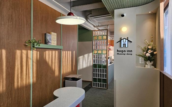 Huga Inn