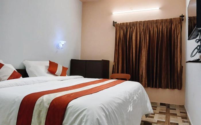 Ponmurugan Residency