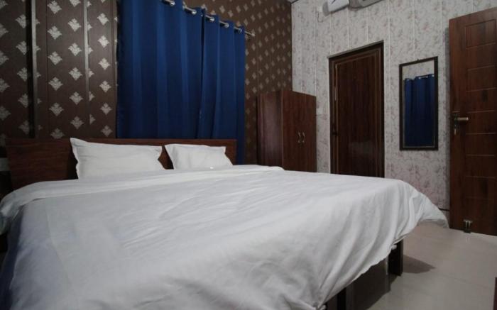 Hotel Saukari's & Restaurant Rishikesh