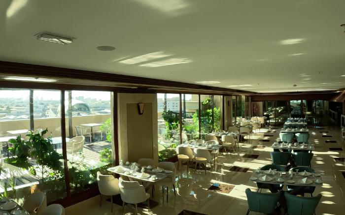 La Zona Continental Hotel