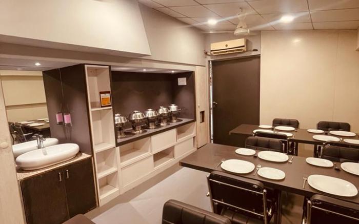 TIM Service Apartment Goregaon East Near NESCO