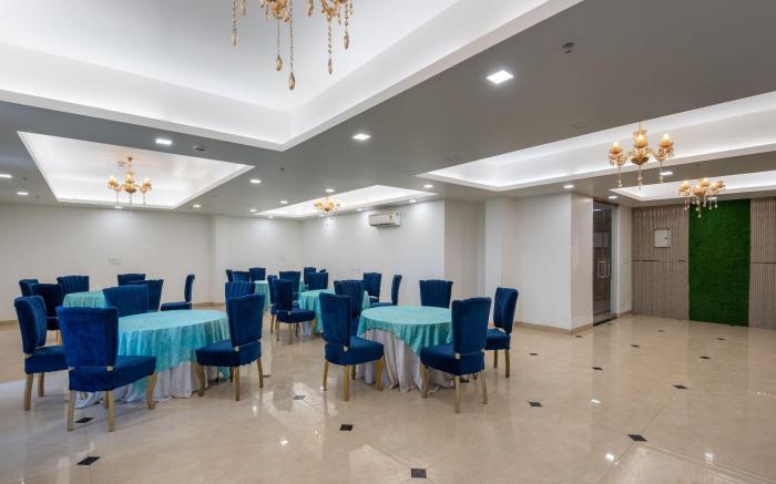The sandalwood by Mavenco Hospitality 
