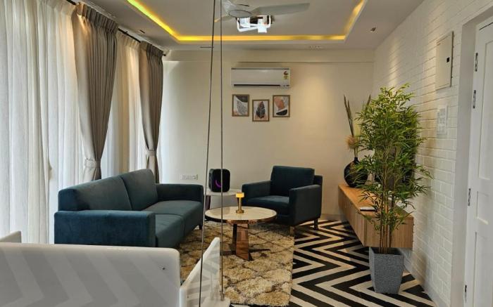 Sea View 3BHK Luxury Apt 10 Min From Candolim