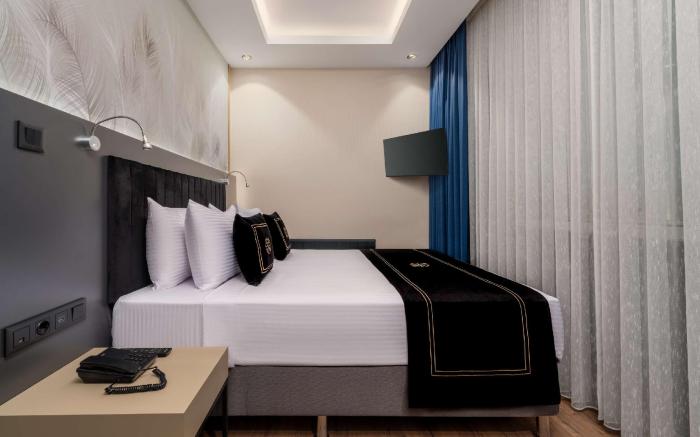 Best Western Premier Hidden Hills Hotel