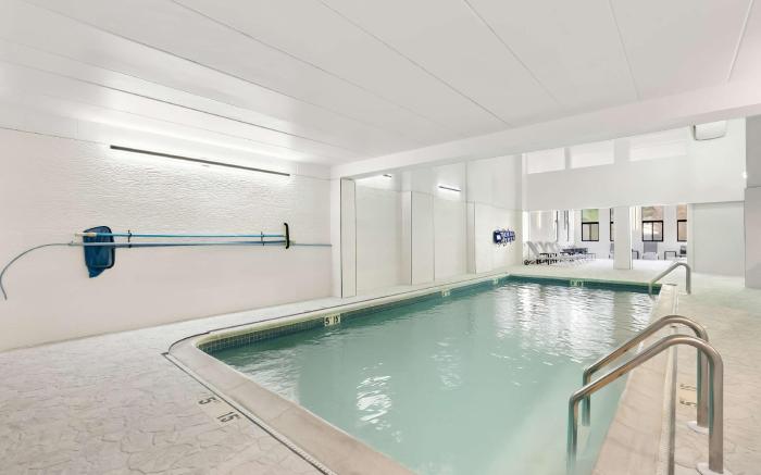 Latitude Suites Tinton Falls Eatontown/BW Premier Collection