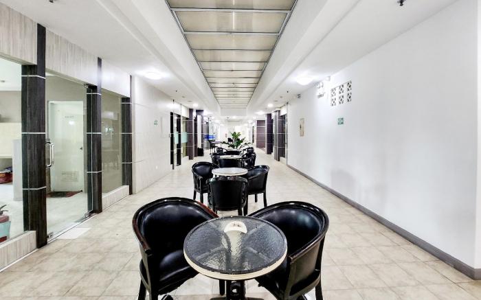 RedDoorz Premium Near Imperium Superblok
