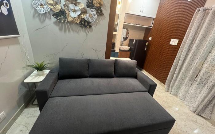 Atlas Homes 1BHK OTT's, WiFi,RO, Balcony