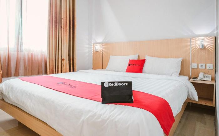 RedDoorz Premium @ Hotel T-ONE Jambi