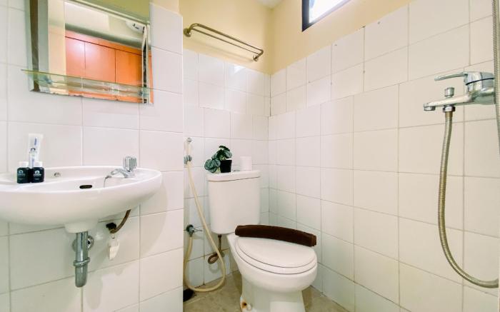 Comfy and Good Studio Kebagusan City By Travelio