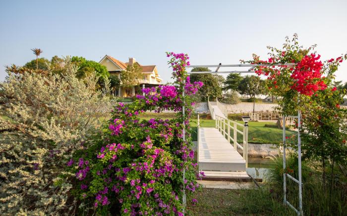 Darad valley - Camping Resort with Mountain Views