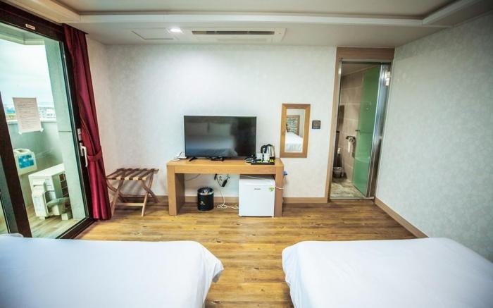 Jeju Moseulpo Hotel