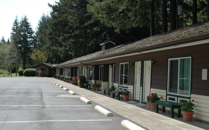 Park Motel and Cabins