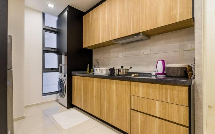 The Robertson Residences by Plush 