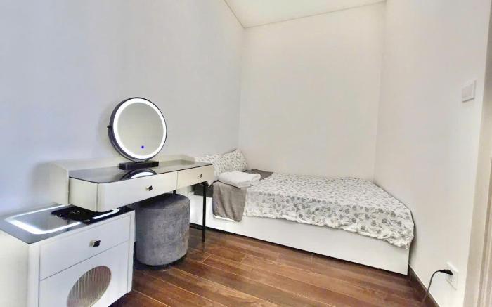 Ha Noi Home Lake View Cozy Masteri 