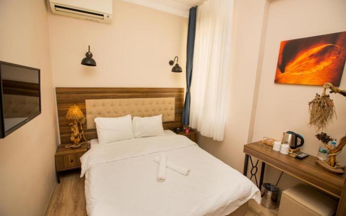 Corner Garden Hotel