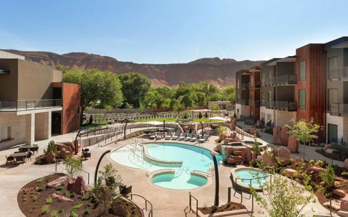 Hoodoo Moab, Curio Collection by Hilton