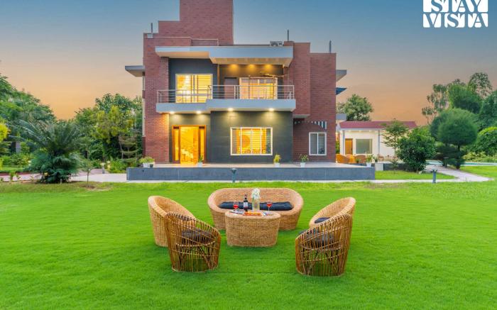 StayVista at Imperial Isle - Sohna W/ Pool