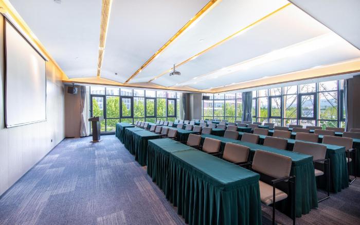 Atour Hotel Nanjing Dr. Sun Yat-sen Mausoleum Area Qidi Street