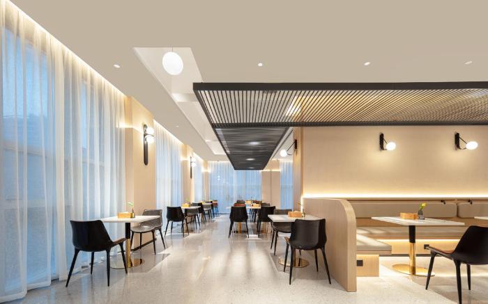 Atour Hotel Hangzhou Sijiqing Qingling Road Metro Station