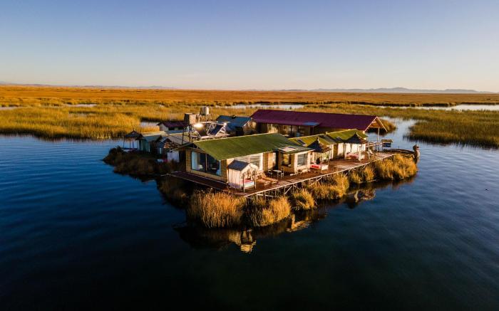 Uros Titicaca Lodge