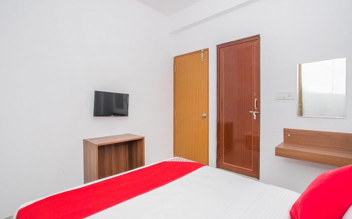 Hotel O Varcity Comforts Near Ragigudda Sri Prasanna Anjaneyaswamy Temple
