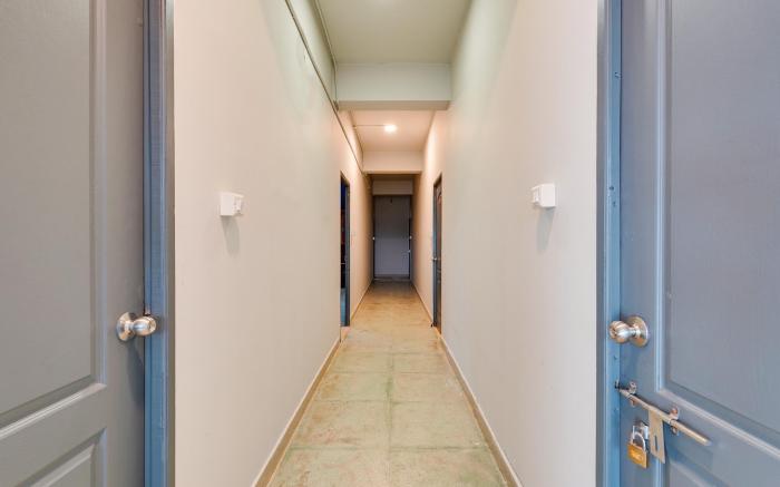 Super Hotel O ECR Stays Near Nemmeli Beach Formerly GVS Homes